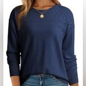 Dokotoo NWT navy textured knit yoke pattern sweater size M